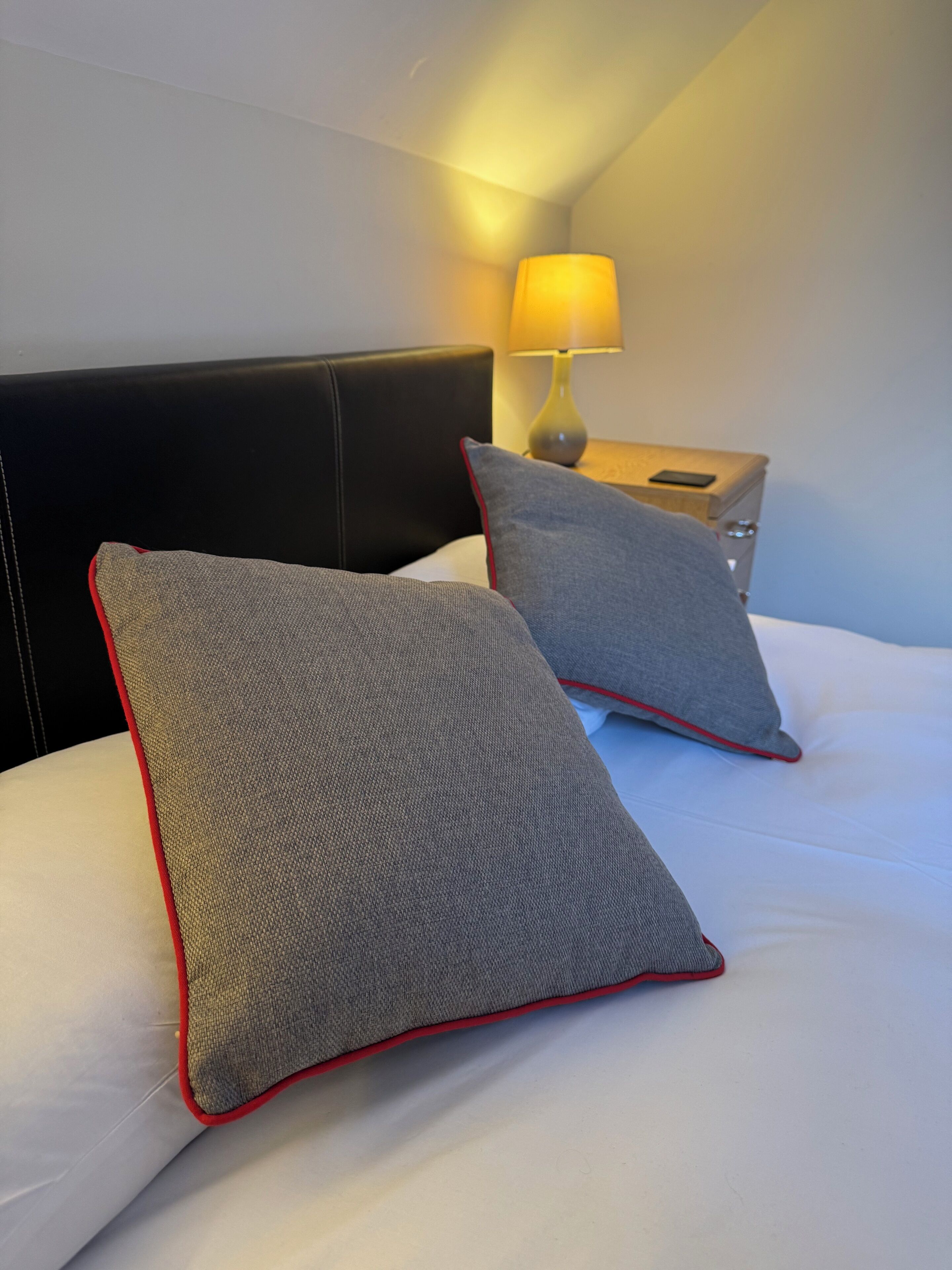 1 quarto, Wi-Fi de cortesia, roupa de cama