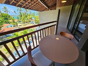 Apartamento família | Opções para refeição ao ar livre