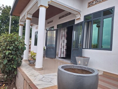 Tremendous 3-bedroom farmhouse in pleasant Kigali for your getaway