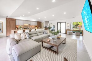 Interior - Waterfront / Heated Pool / Las Olas / Lido Key / Residence (Fort Lauderdale)