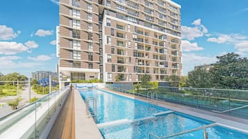 公寓 | 4 間臥室、網路服務