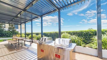 Apartment | 4 bedrooms, Internet