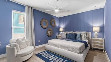 House | 6 bedrooms, desk, Internet
