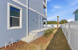House | 6 bedrooms, desk, Internet - Ocean Views Beach Optional Heated Pool Spa (Palm Coast)