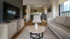 Interior - w Graceful 1BR w/ Perfect Balcony in Miraflores (Lima)