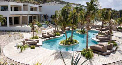 The Reef Superior Appartement With Private Pool