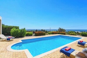 Alberca al aire libre 