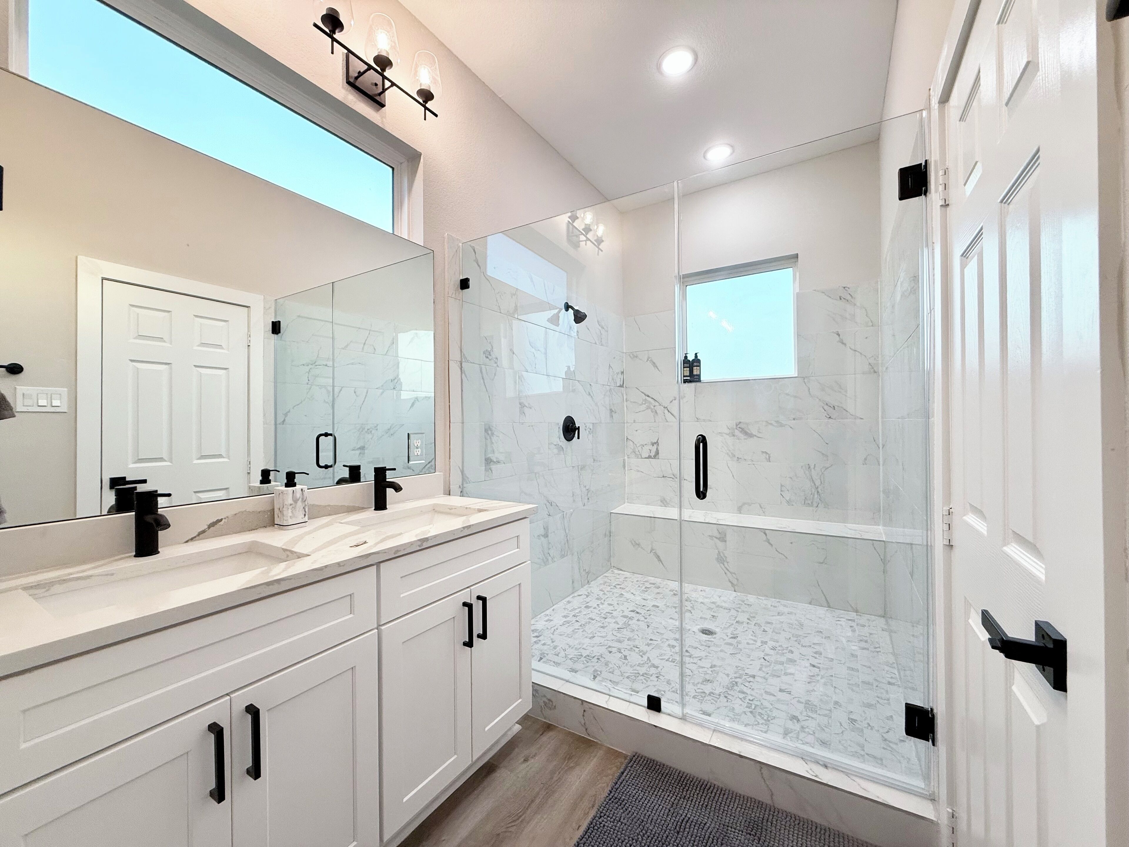 Amenidades de baño ecológicas, secadora de cabello, bidet, toallas 