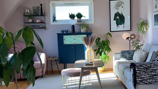 Books - Two-bedroom Apartment With Loft (Ålesund)