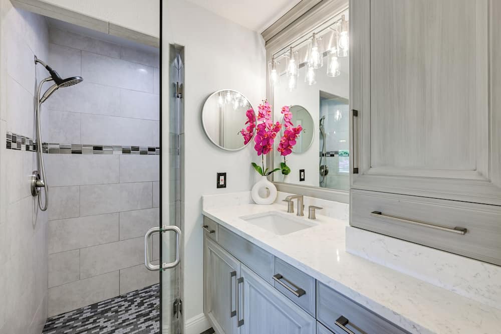 Private Hot Tub & Yard: Bright Bonita Springs Home - Bonita Springs, FL
