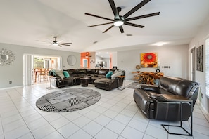 House (3 Bedrooms) | Interior - Private Hot Tub & Yard: Bright Bonita Springs Home (Bonita Springs)