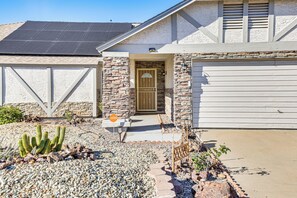 House (3 Bedrooms) | Interior - Private Pool & Fenced Yard: Sunny Glendale Getaway (Glendale)