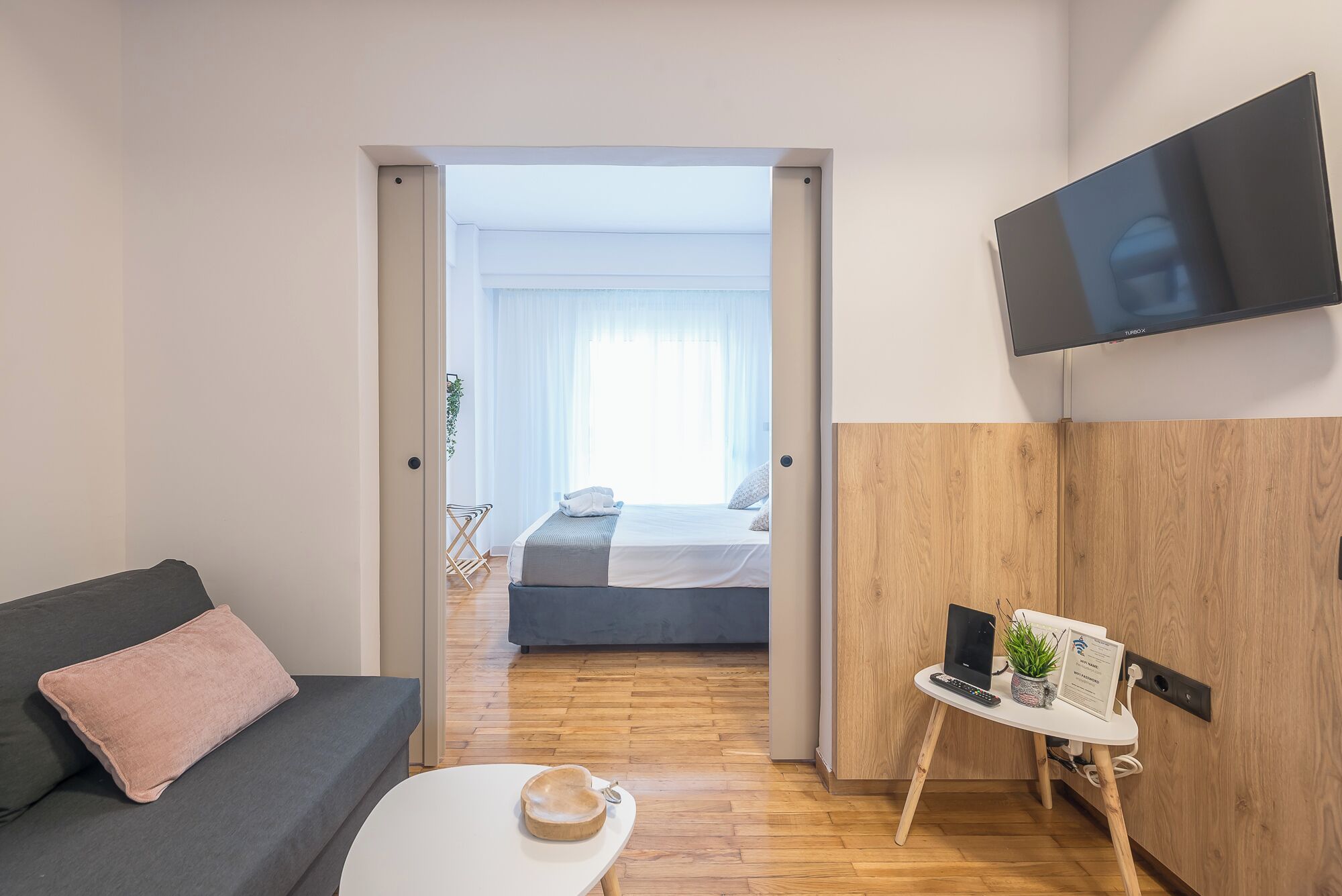 Apartment, Balcony, City View | Living area