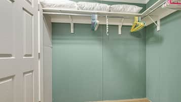 Rumah (5 Bedrooms) | Interior