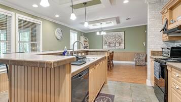 Rumah (5 Bedrooms) | Interior