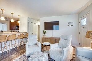 House (3 Bedrooms) | Interior - Relax Fireside: Family Home 6 Mi to Dtwn Beaufort! (Beaufort)