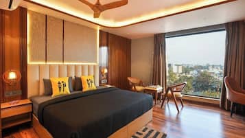 Chambre Double Deluxe | Rideaux occultants, fer et planche à repasser, Wi-Fi gratuit