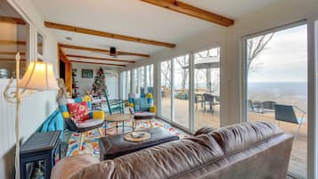 Rumah (2 Bedrooms) | Interior