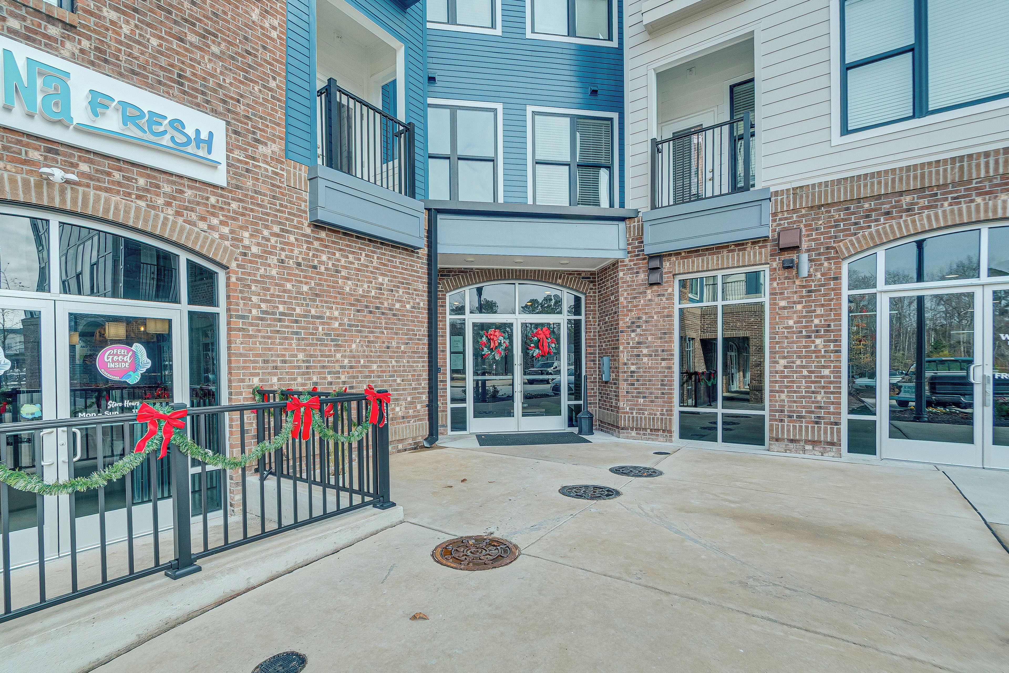 المنشأة من الداخل