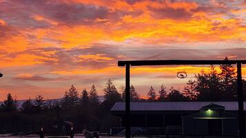 House (3 Bedrooms) | Front of property