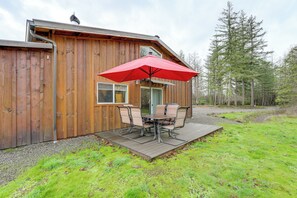 Interior - Willamette Valley Home on Working Horse Farm! (Scio)