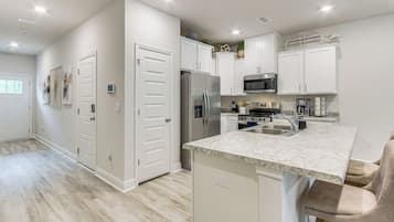 Huoneisto (3 Bedrooms) | Sisätilat