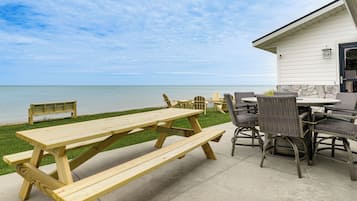 House (3 Bedrooms) | Front of property