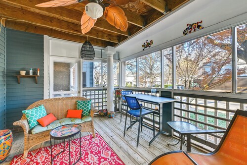 1 Mi to BOA Stadium! Walkable Condo w/ Porch