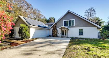 Golf, Shop & Unwind: Couple's Retreat in Naples!