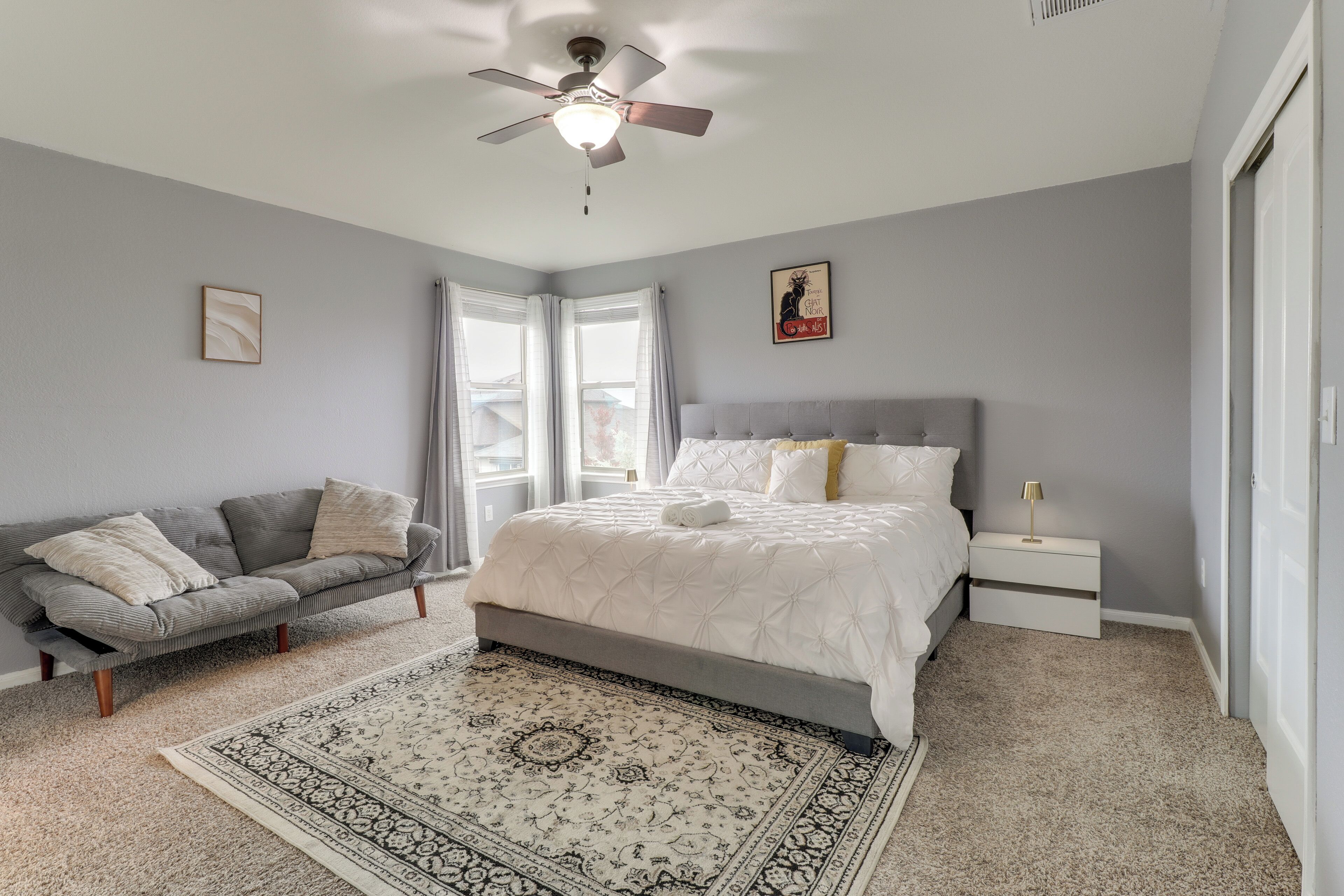 House (4 Bedrooms) | Interior