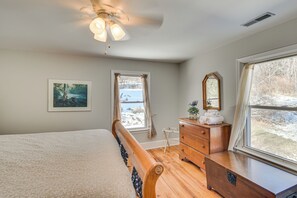 House (3 Bedrooms) | Interior - 'the Mountain House Inn' Montebello Stay By Trails (Montebello)
