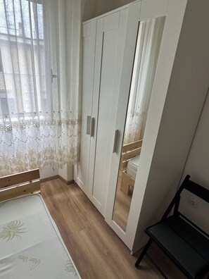 Iron/ironing board, WiFi, bed sheets - Cozy apartment in lovely Trieste (Trieste)
