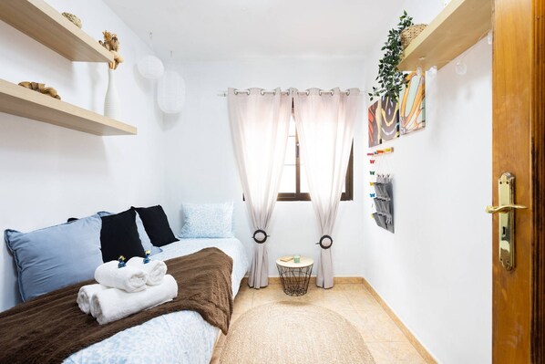 Room - Black Sand Apartment (Tacoronte)