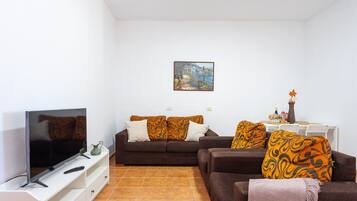 House, Smoking | 2 bedrooms