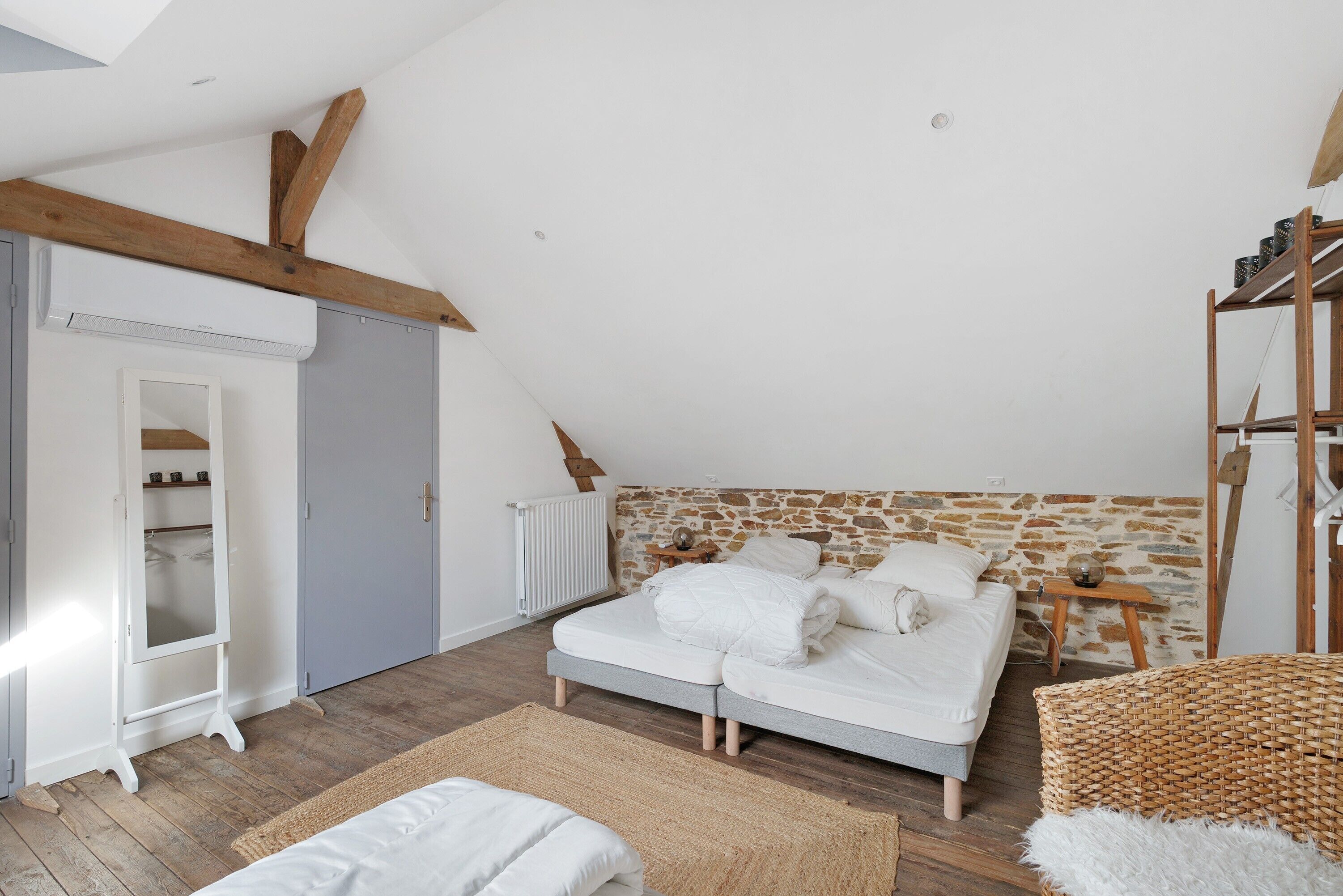 アイロン / アイロン台、WiFi、ベッドシーツ