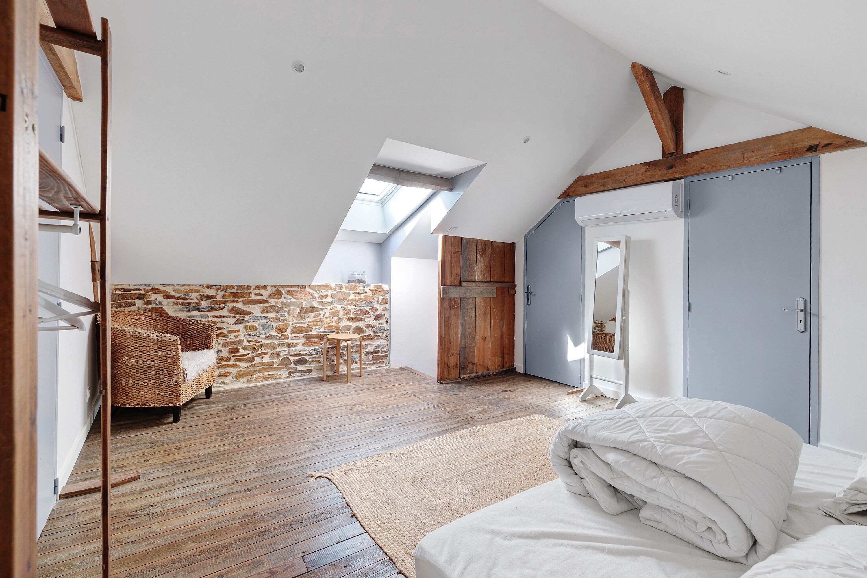 アイロン / アイロン台、WiFi、ベッドシーツ