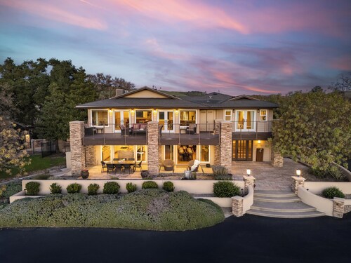 Private Paso Robles Wine Estate w/ Pool, Fire Pit & Vineyard Views