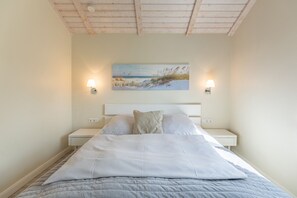 House | 2 bedrooms, individually furnished - Gemuetliches Exklusives Ferienhaus in Dagebuell (Dagebuell)