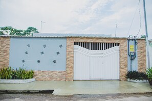 2 bedrooms - Casa Pet Friendly em Condom nio c Vaga em Marituba (Marituba)