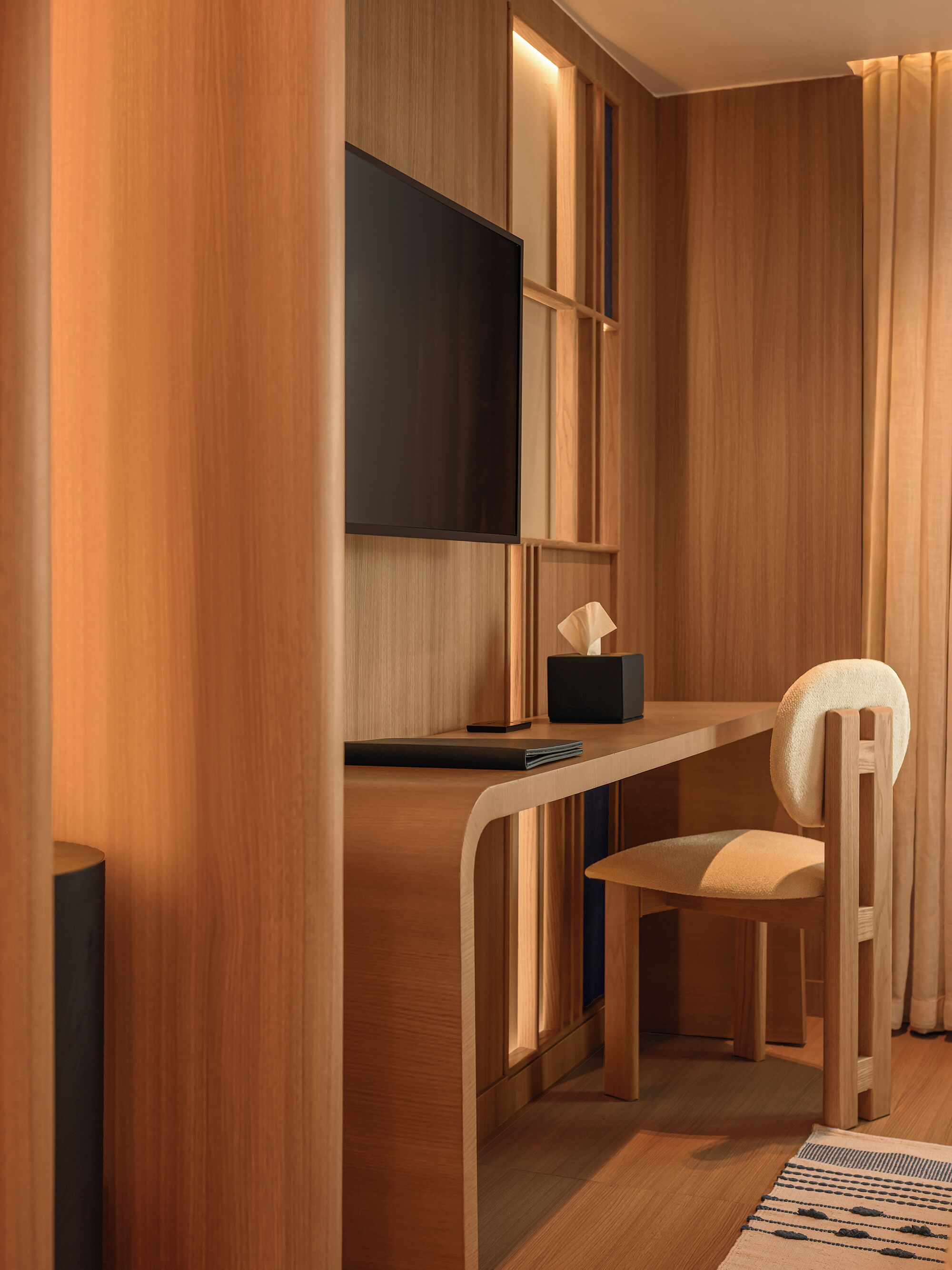 Suite (Le Fayan) | Interior