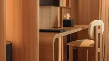 Suite (Le Fayan) | Interior