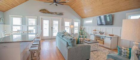 House, 3 Bedrooms | Living area