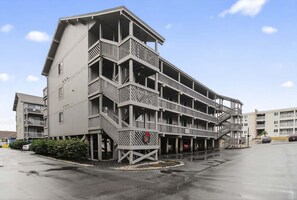 Exterior - Ocean View Condominium 2 Bedroom Condo (Myrtle Beach)