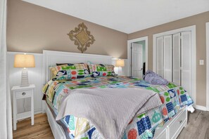 Condo, 2 Bedrooms - Ocean View Condominium 2 Bedroom Condo (Myrtle Beach)