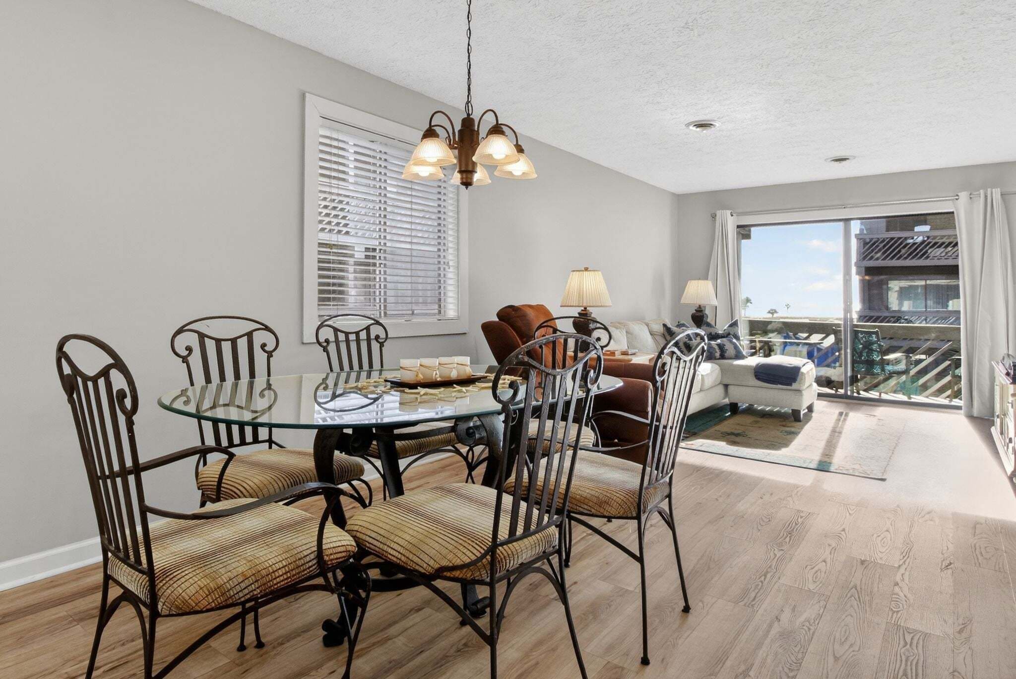 Condo, 2 Bedrooms | Dining