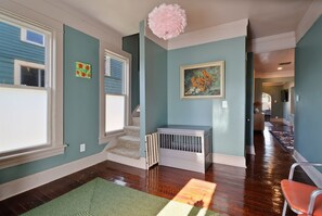 Interior - Cork Quarters, Winter Deals for Long Stays! (Michigan City)