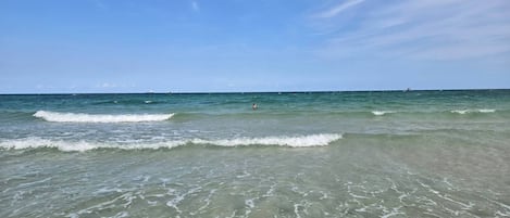 Apartment, 1 Bedroom, Smoking, Balcony | Beach