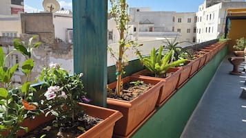 Huoneisto, 1 makuuhuone, tupakointi sallittu, parveke | Parveke