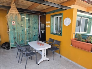 Appartement, 1 chambre, fumeur, balcon | Salle Ă manger
