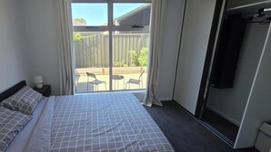 Room, 1 Bedroom | Balcony - Room-escape to our Serene Ensuite With q (Adelaide)